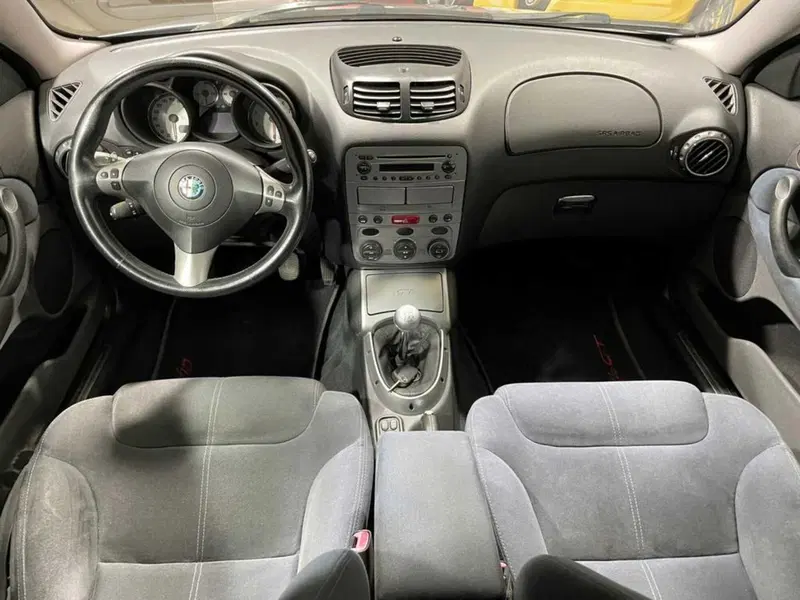 Alfa Romeo GT usata a Sondrio (12)