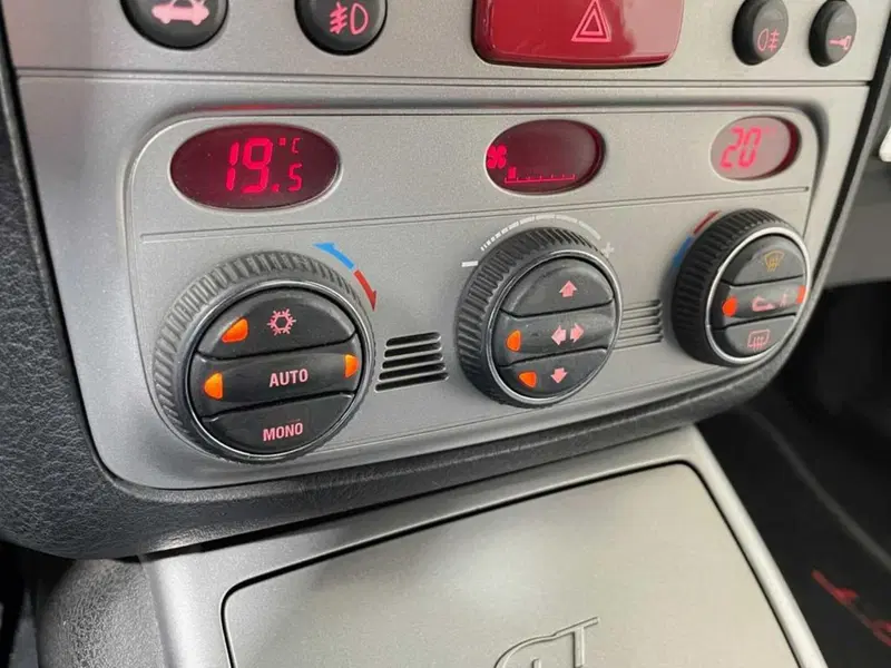 Alfa Romeo GT usata a Sondrio (14)