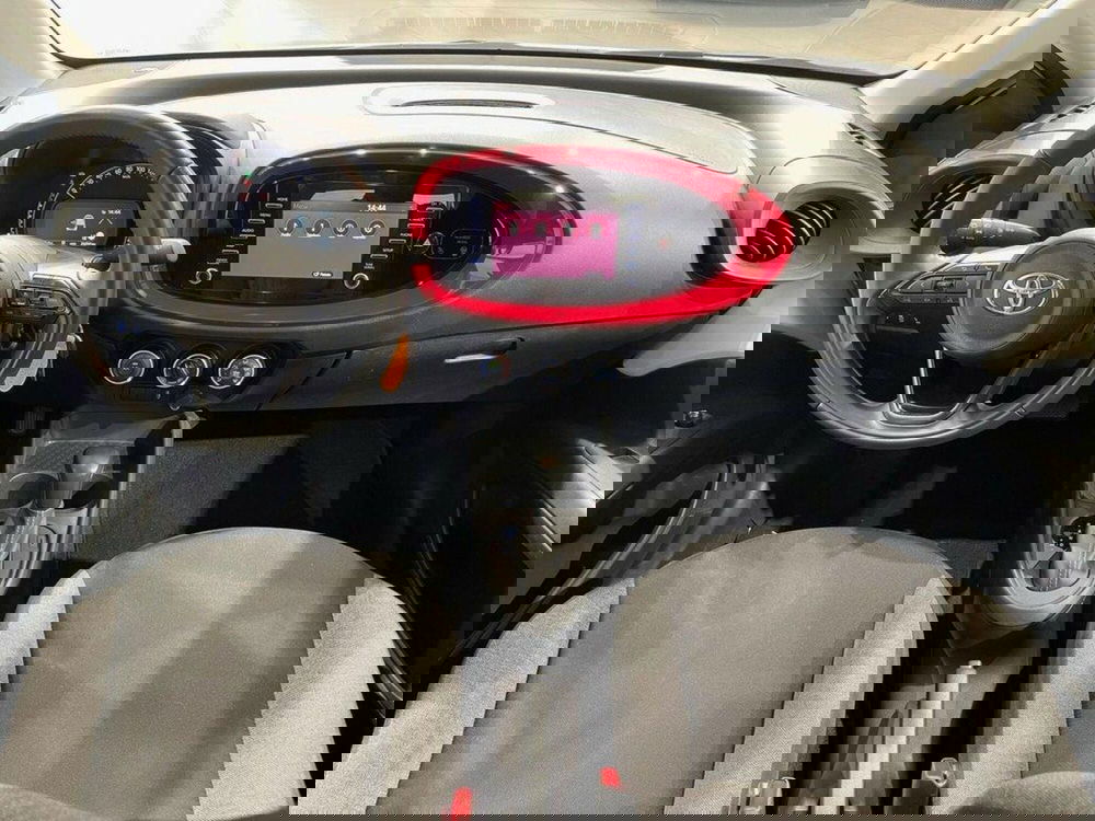 Toyota Aygo X usata a Sondrio (12)