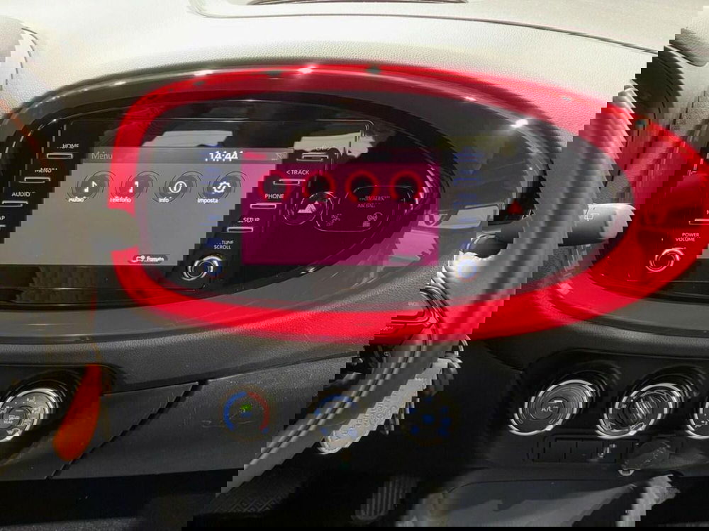 Toyota Aygo X usata a Sondrio (14)