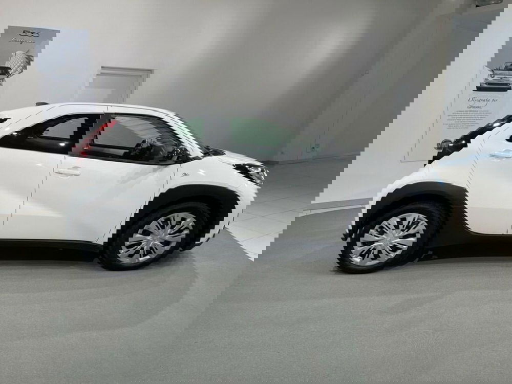 Toyota Aygo X usata a Sondrio (6)