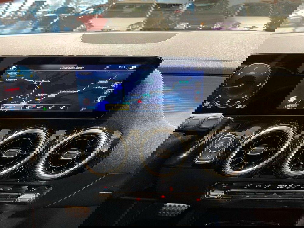 Mercedes-Benz GLA SUV usata a Sondrio (14)