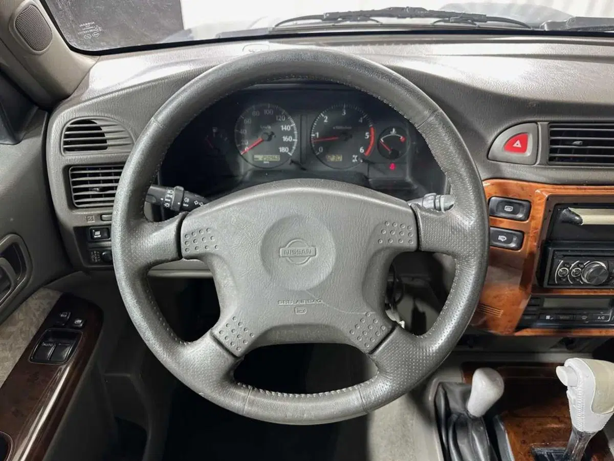 Nissan Patrol GR usata a Sondrio (14)
