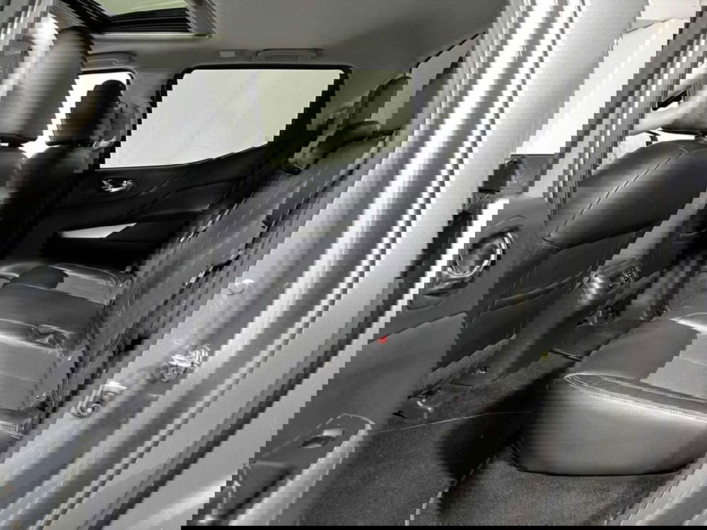 Nissan Navara usata a Sondrio (11)