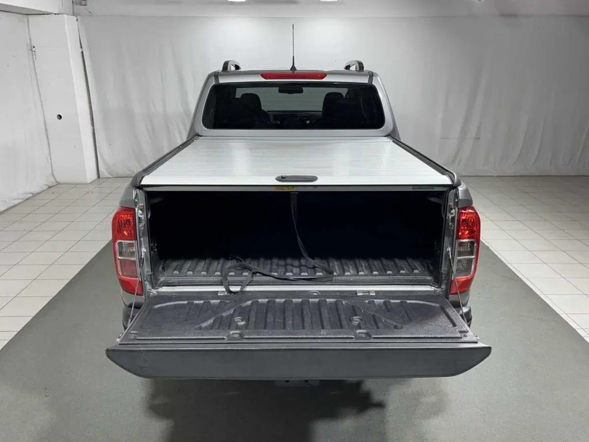 Nissan Navara usata a Sondrio (15)