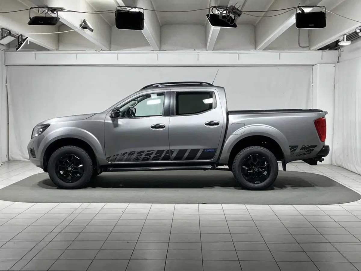 Nissan Navara usata a Sondrio (2)