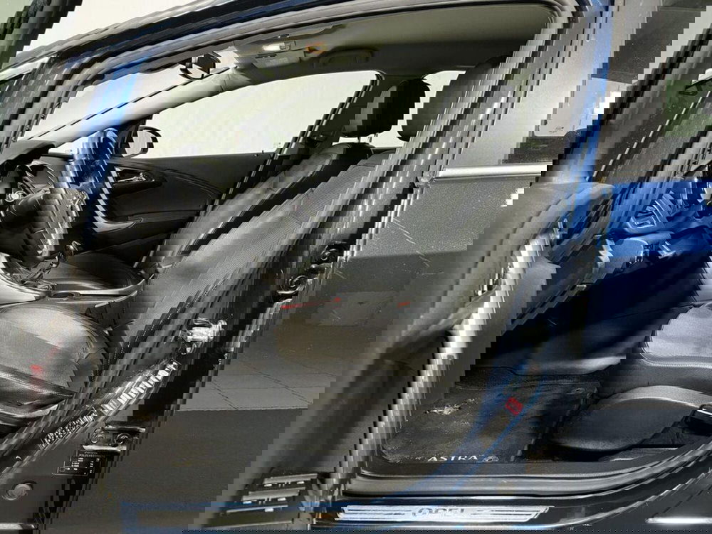 Opel Astra Station Wagon usata a Sondrio (10)