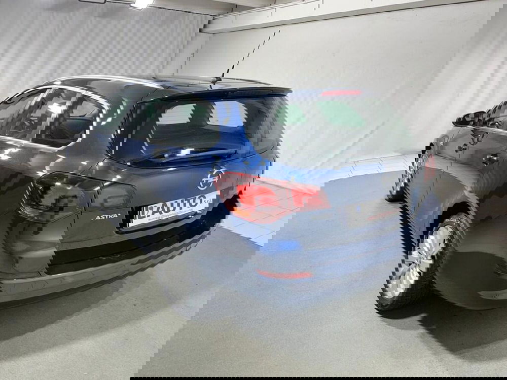Opel Astra Station Wagon usata a Sondrio (3)
