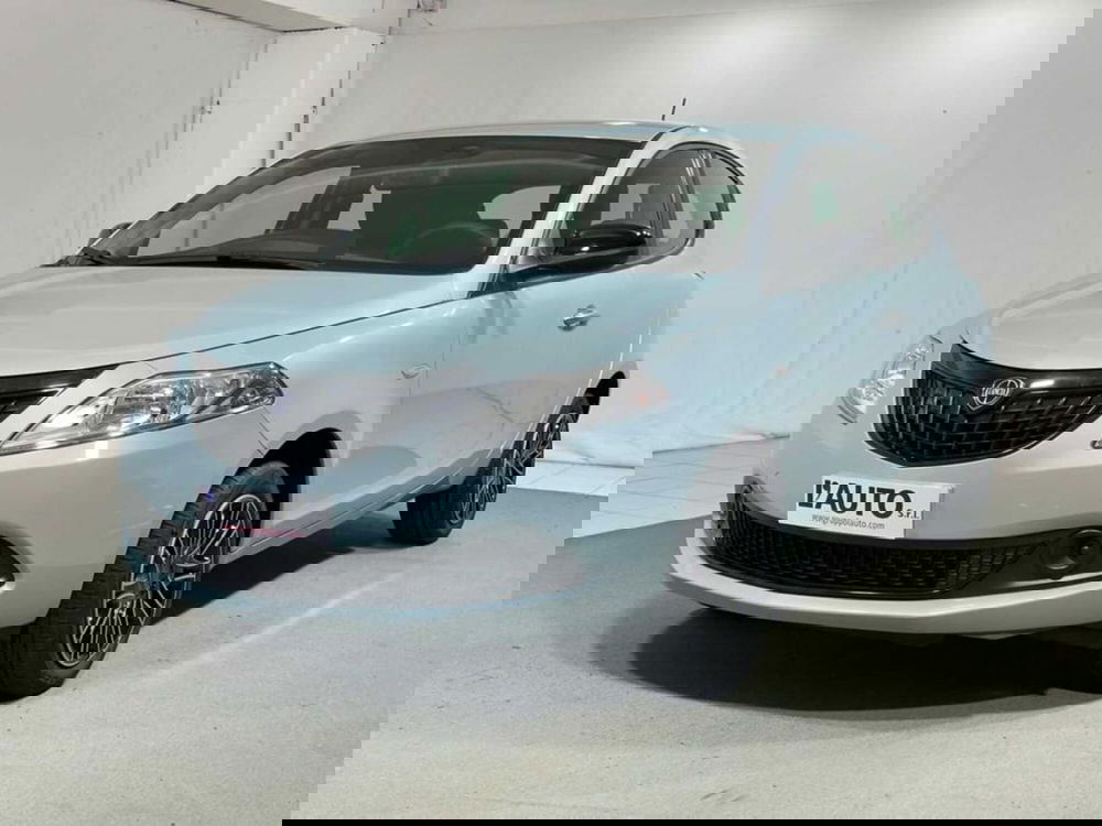 Lancia Ypsilon usata a Sondrio