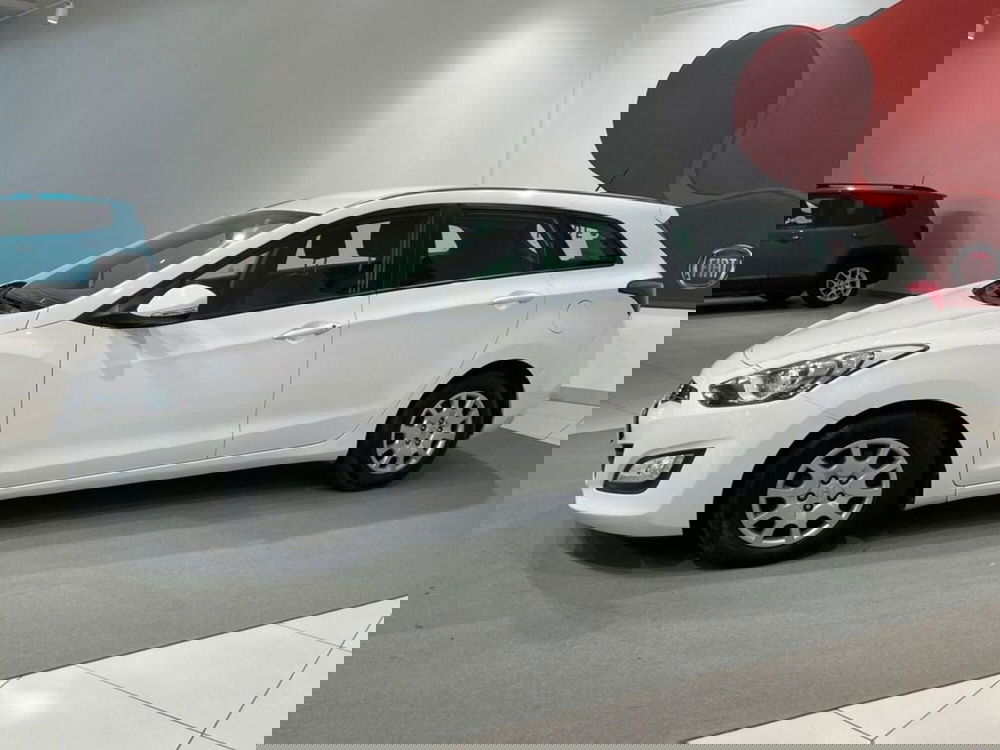 Hyundai i30 Station Wagon usata a Sondrio (3)