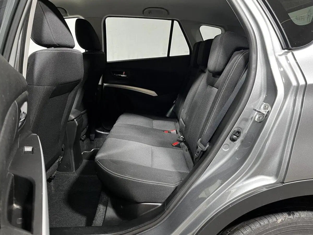 Suzuki S-Cross usata a Sondrio (11)