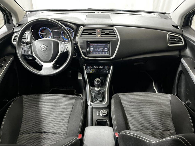 Suzuki S-Cross usata a Sondrio (12)