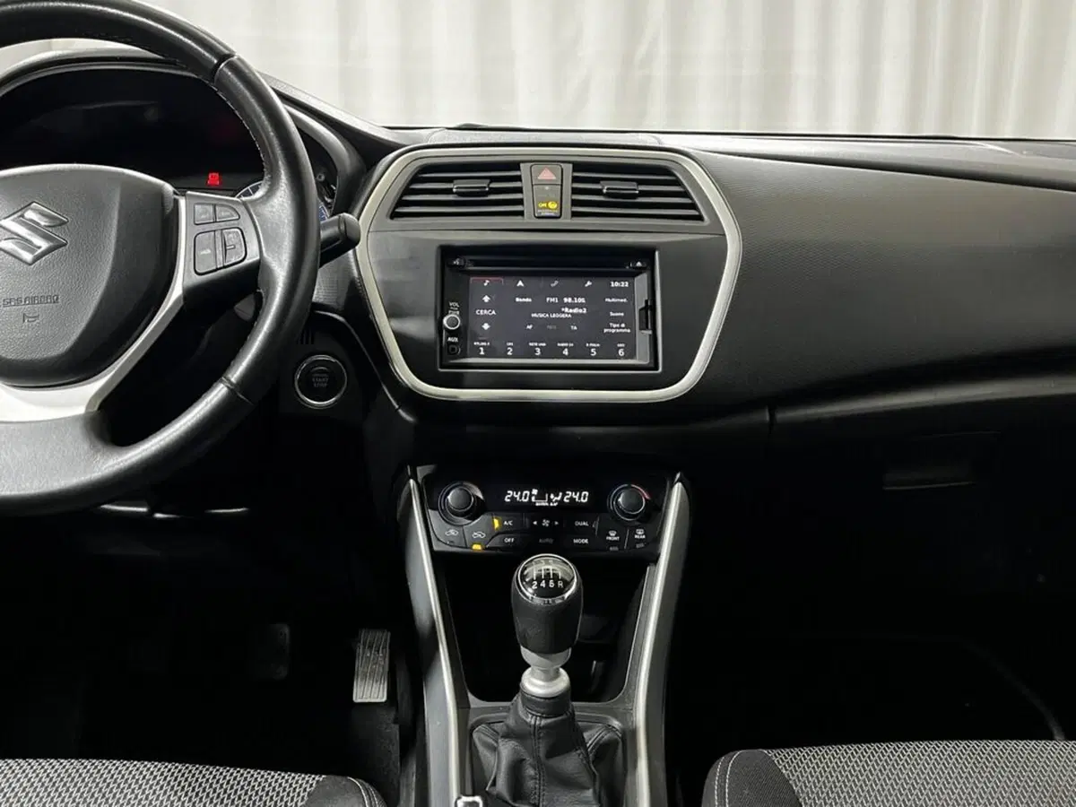 Suzuki S-Cross usata a Sondrio (14)