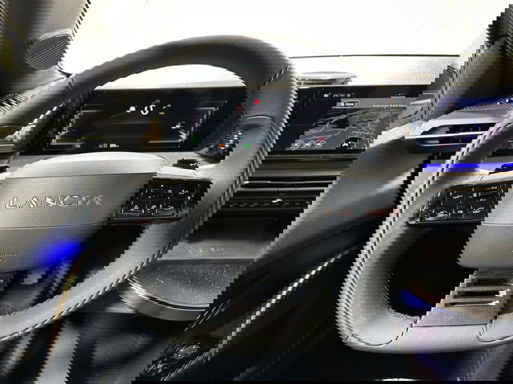 Lancia Ypsilon usata a Sondrio (14)