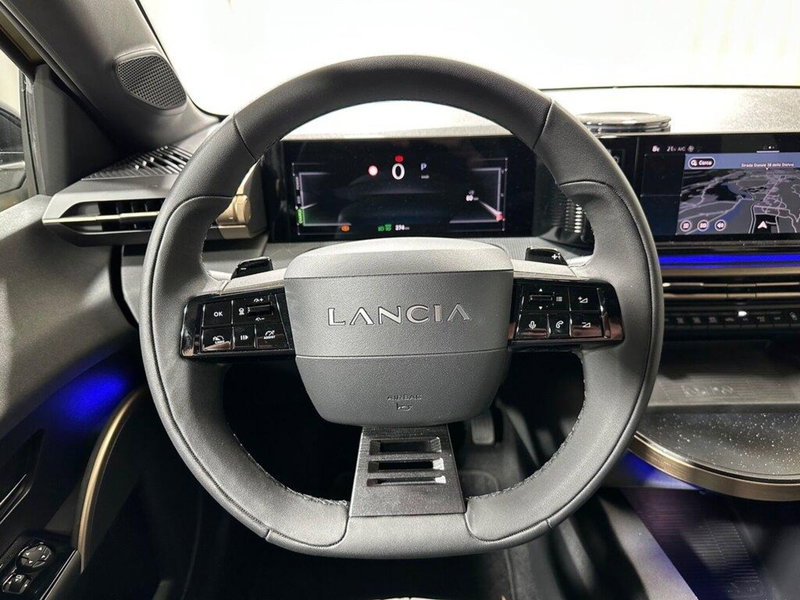 Lancia Ypsilon usata a Sondrio (14)