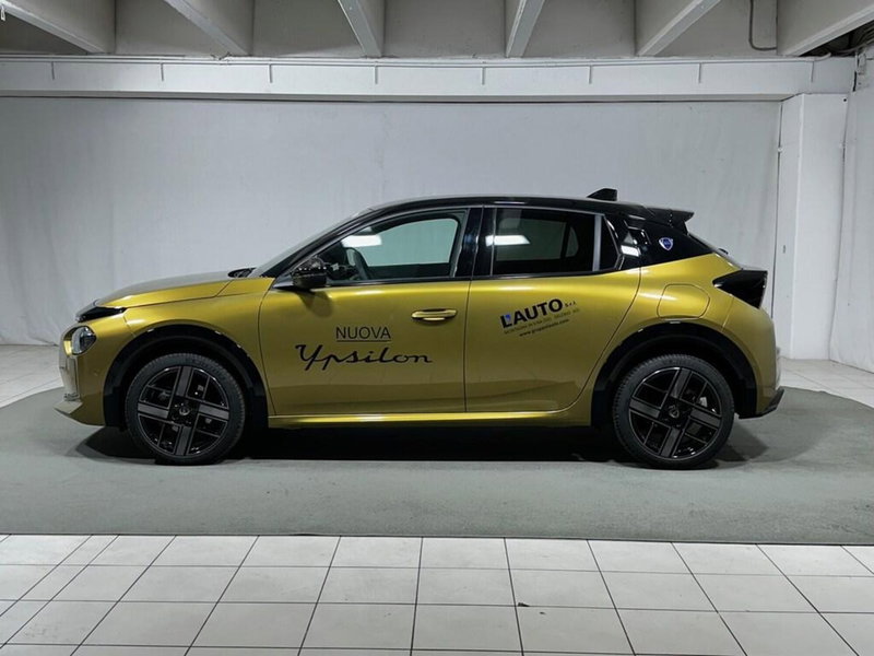 Lancia Ypsilon usata a Sondrio (2)