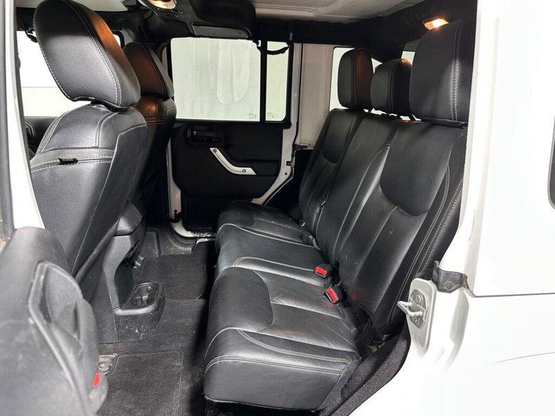 Jeep Wrangler Unlimited usata a Sondrio (11)