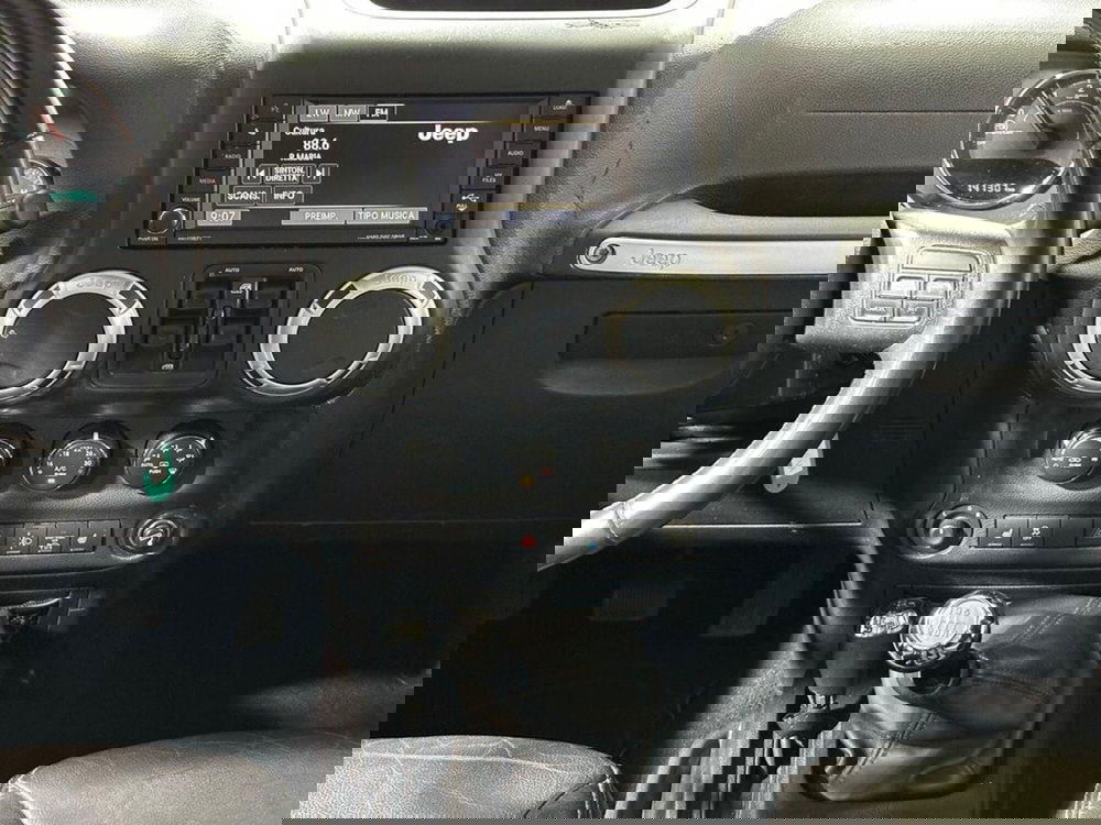 Jeep Wrangler Unlimited usata a Sondrio (14)