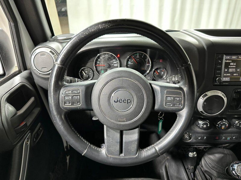 Jeep Wrangler Unlimited usata a Sondrio (15)