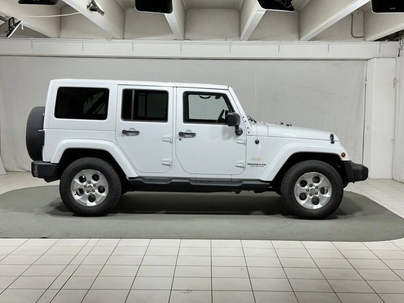 Jeep Wrangler Unlimited usata a Sondrio (6)