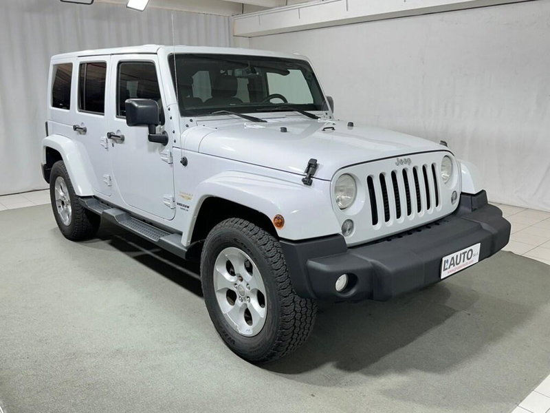 Jeep Wrangler Unlimited usata a Sondrio (7)
