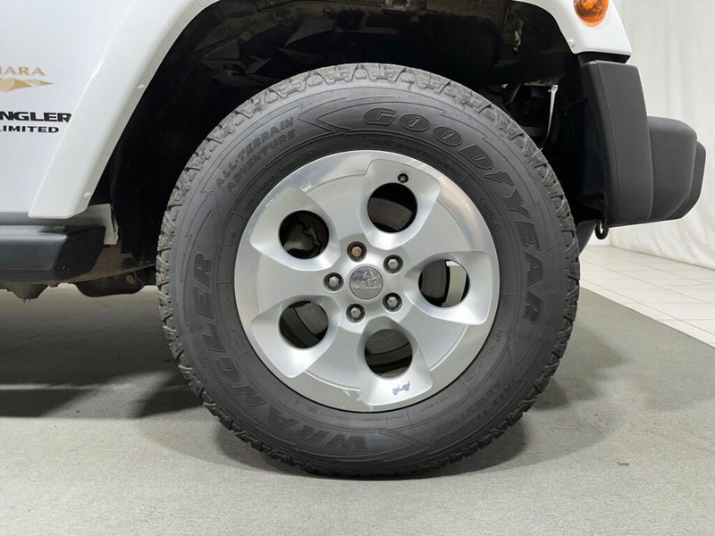 Jeep Wrangler Unlimited usata a Sondrio (9)