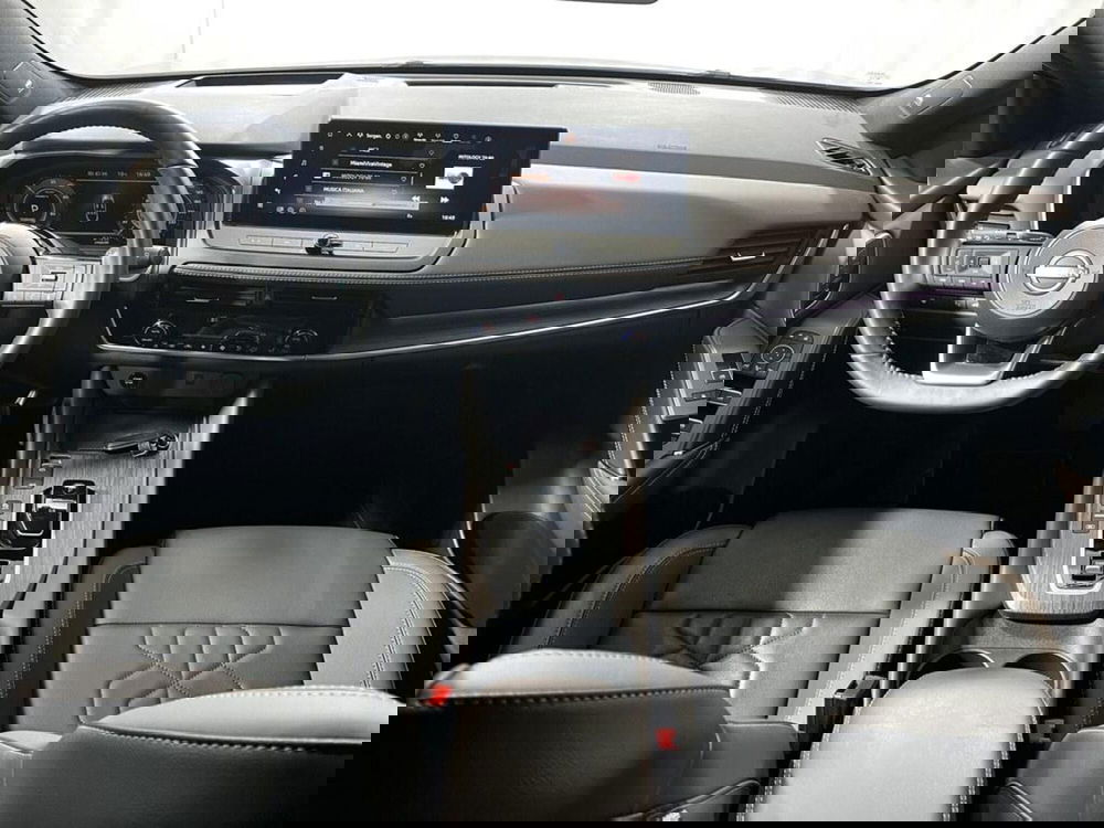 Nissan Qashqai usata a Sondrio (12)