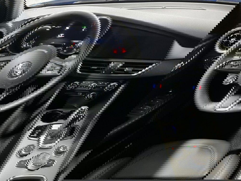 Alfa Romeo Giulia nuova a Sondrio (14)