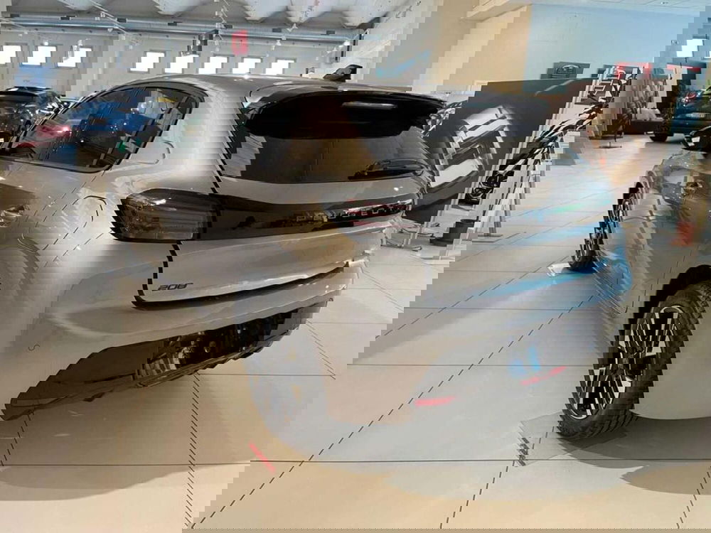 Peugeot 208 nuova a Sondrio (3)