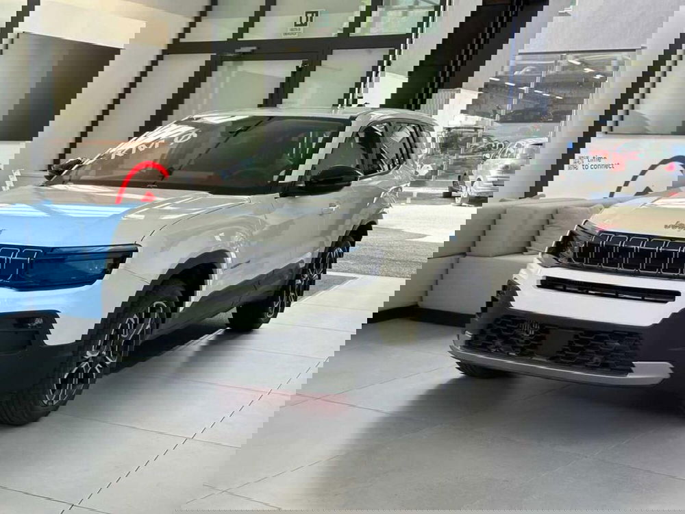 Jeep Avenger nuova a Sondrio