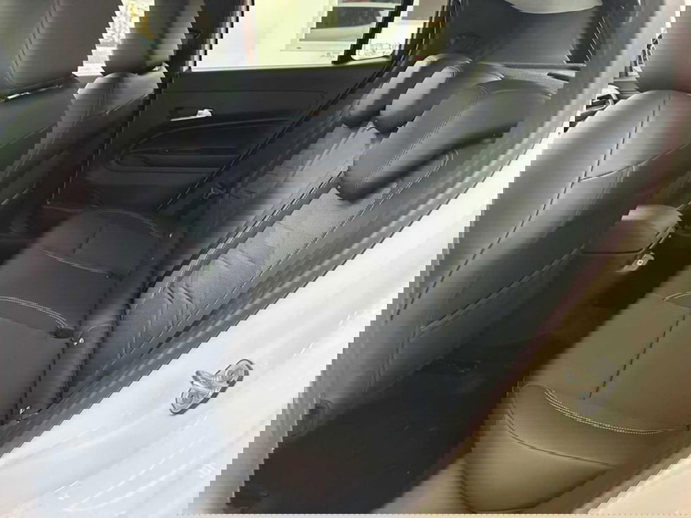 Jeep Avenger nuova a Sondrio (11)