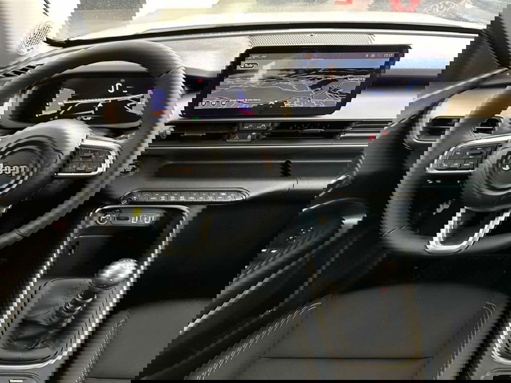 Jeep Avenger nuova a Sondrio (13)