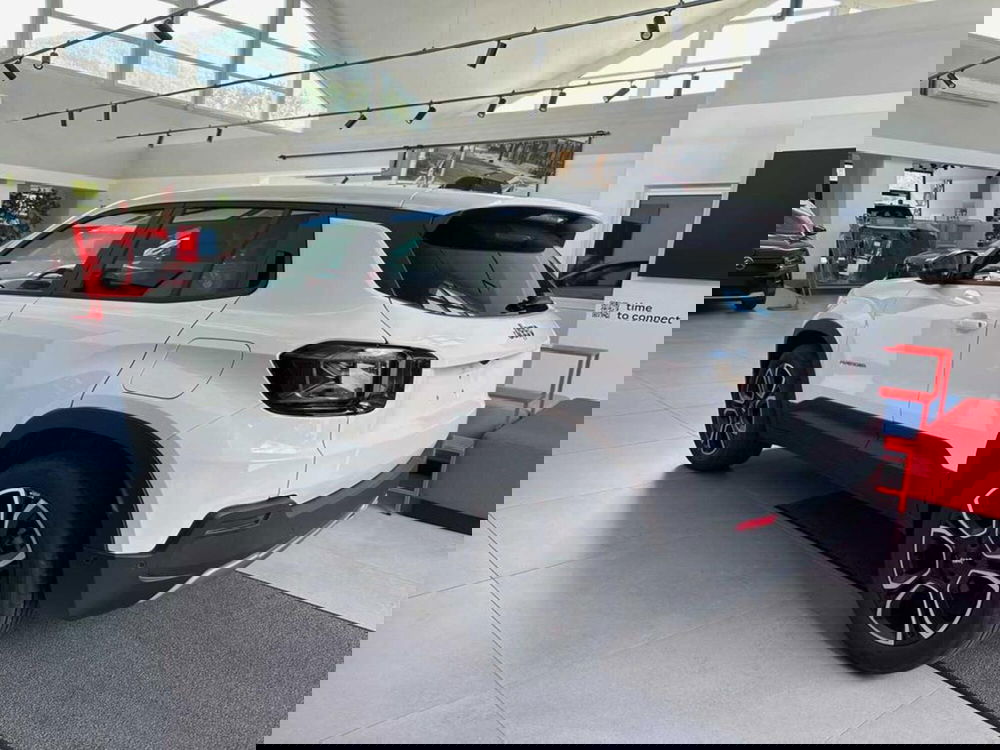 Jeep Avenger nuova a Sondrio (2)