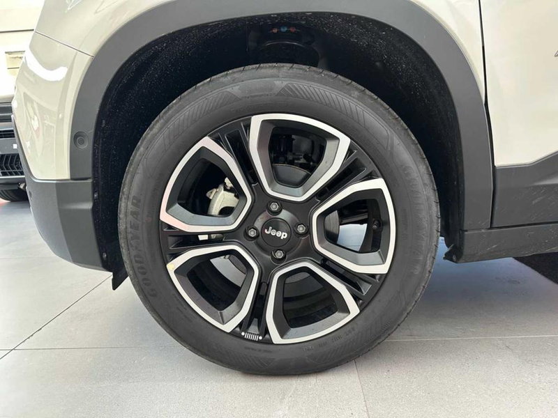 Jeep Avenger nuova a Sondrio (9)