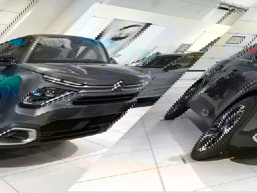 Citroen C4 X nuova a Sondrio (7)