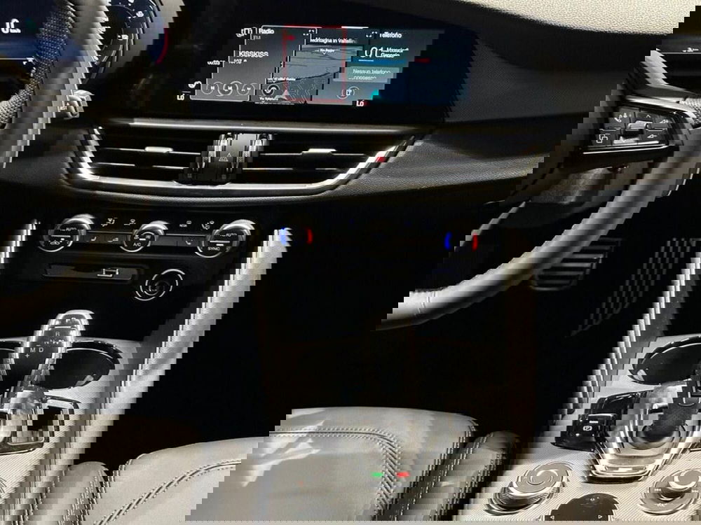 Alfa Romeo Giulia nuova a Sondrio (14)