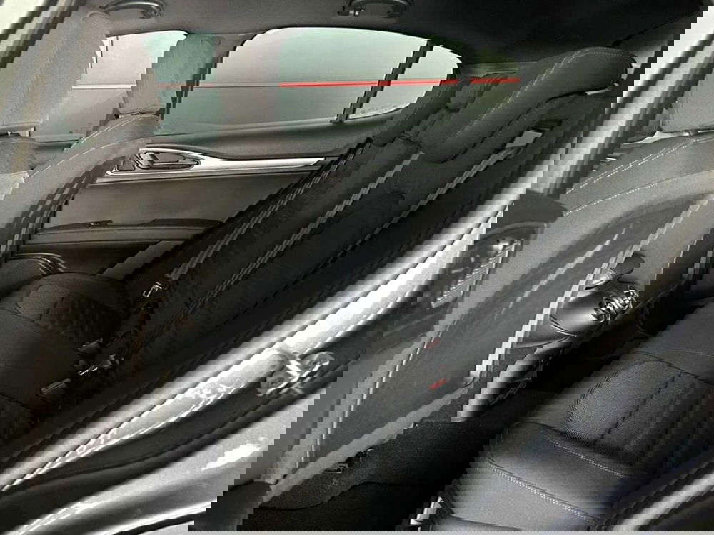 Alfa Romeo Stelvio nuova a Sondrio (10)