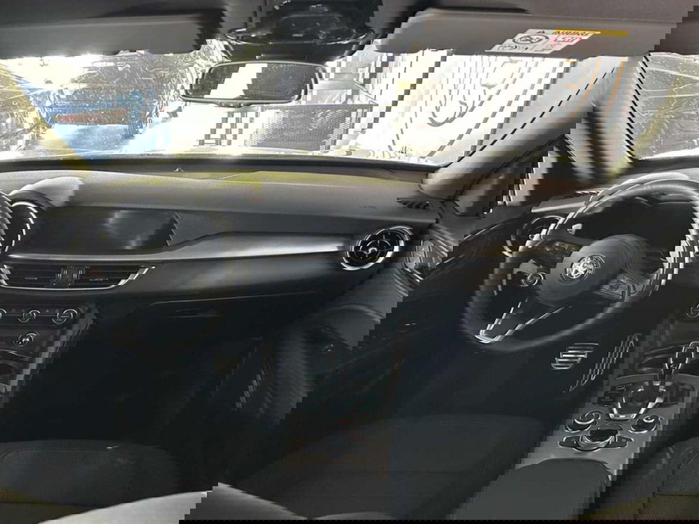 Alfa Romeo Stelvio nuova a Sondrio (11)