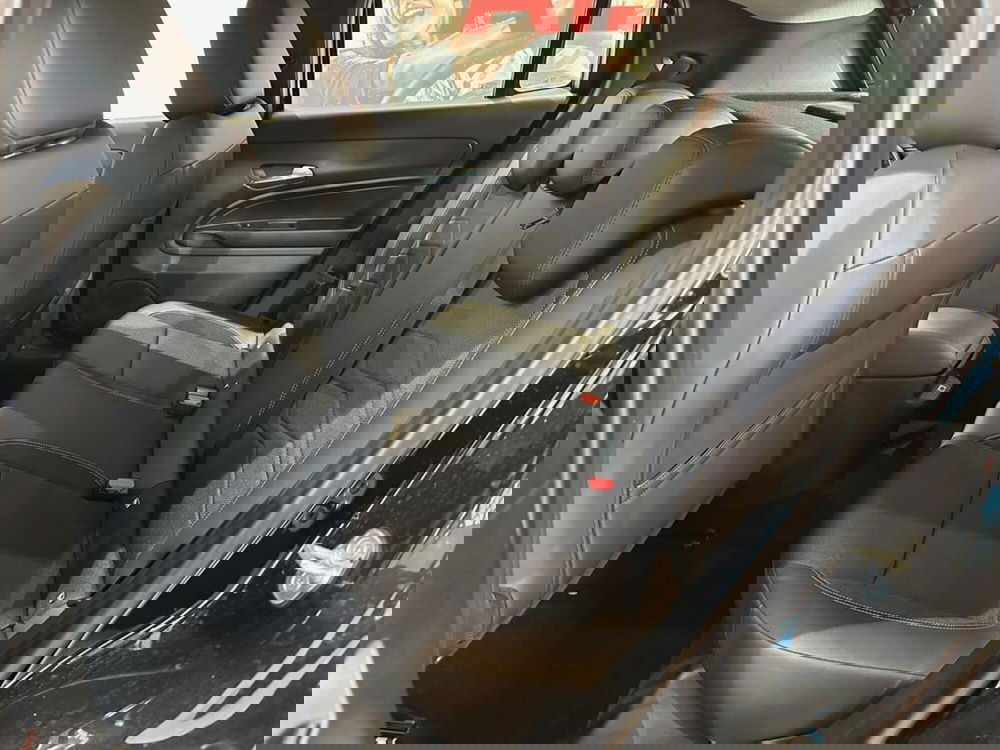 Jeep Avenger nuova a Sondrio (10)