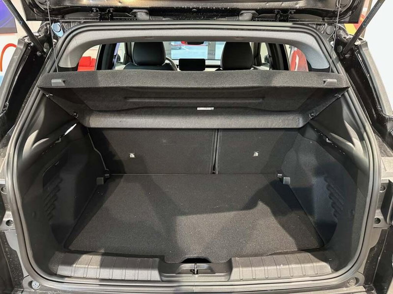 Jeep Avenger nuova a Sondrio (14)