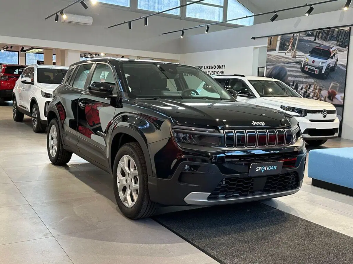 Jeep Avenger nuova a Sondrio (6)