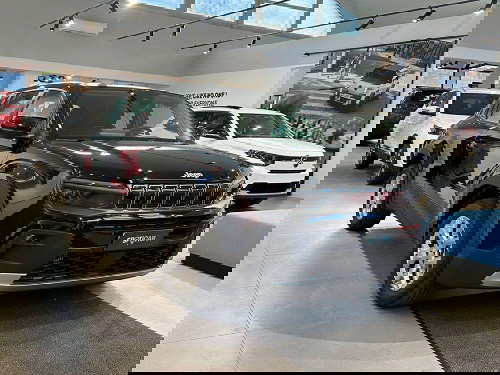 Jeep Avenger nuova a Sondrio (6)