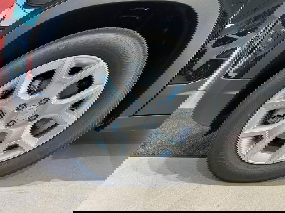 Jeep Avenger nuova a Sondrio (8)