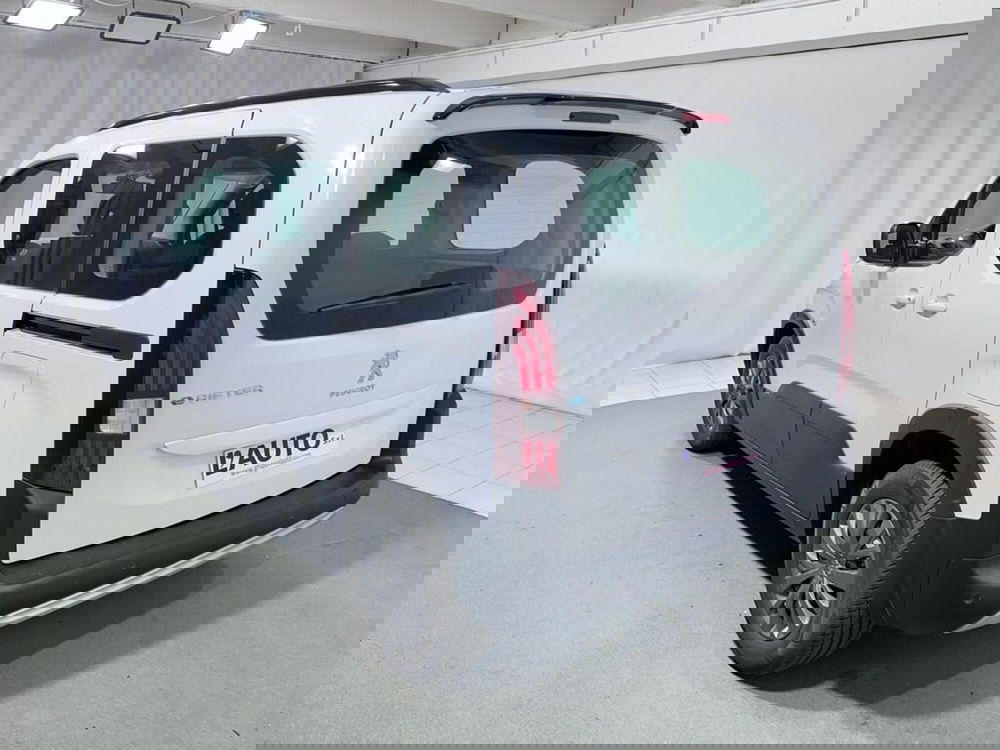 Peugeot e-Rifter nuova a Sondrio (3)