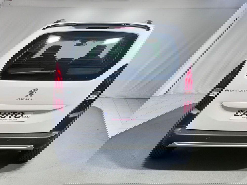 Peugeot e-Rifter nuova a Sondrio (4)