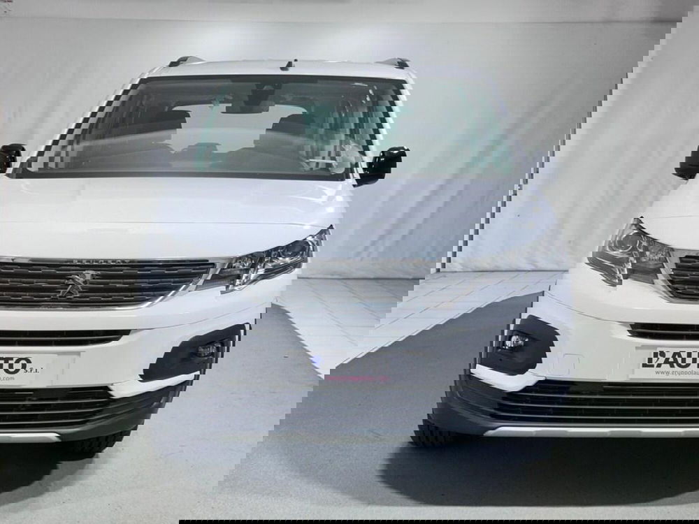 Peugeot e-Rifter nuova a Sondrio (8)