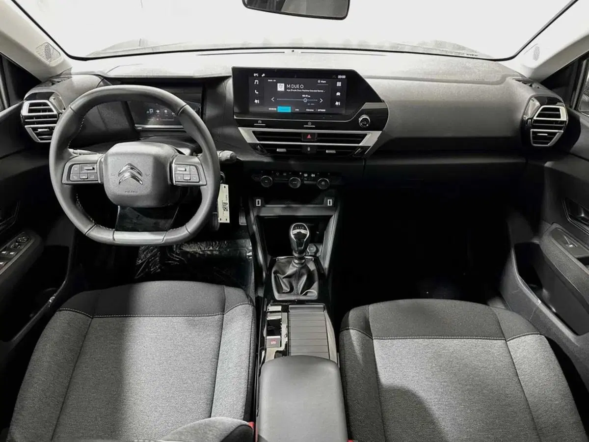 Citroen C4 nuova a Sondrio (11)