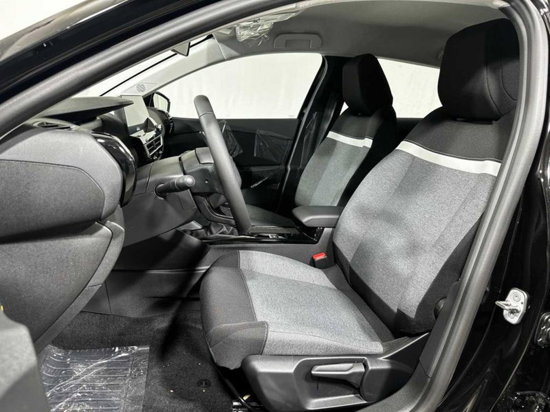 Citroen C4 nuova a Sondrio (9)