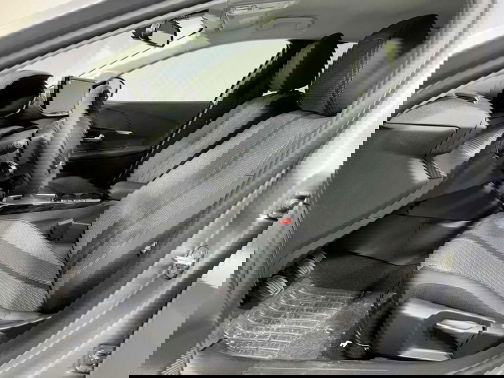 Peugeot 208 nuova a Sondrio (9)