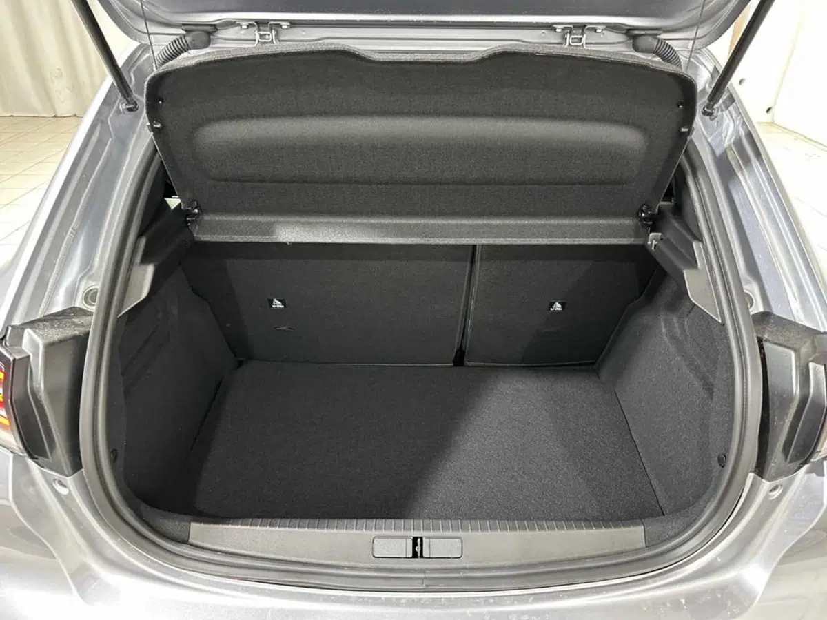 Peugeot 208 nuova a Sondrio (15)